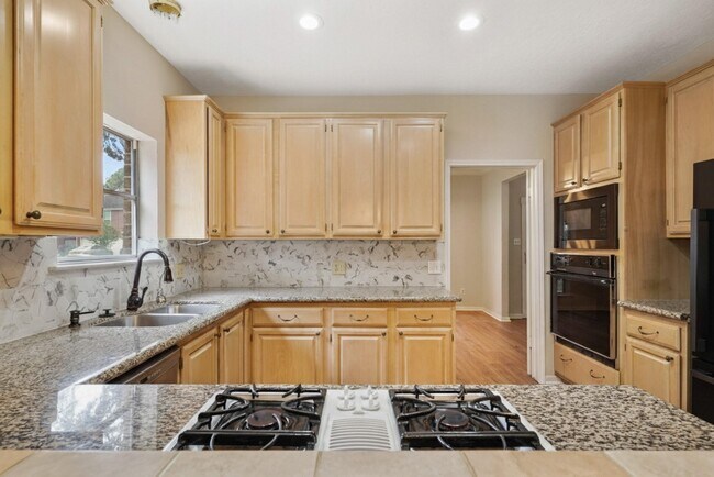 Building Photo - 16322 Battlecreek Dr
