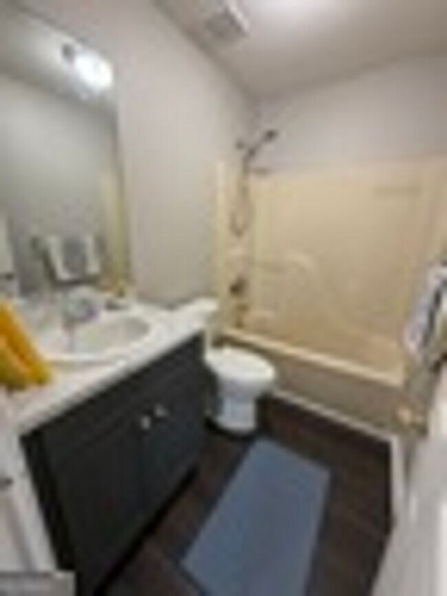 Building Photo - 73 Talbot Ct