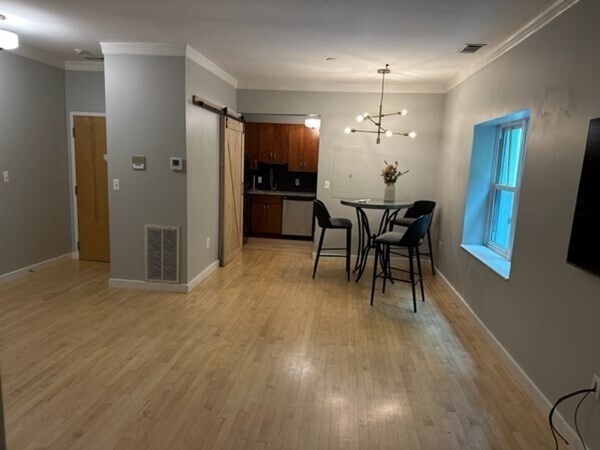 Building Photo - 47 N Mead St