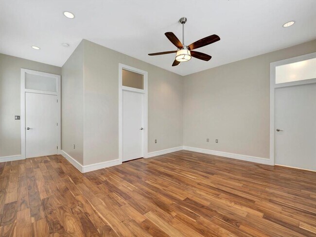 Building Photo - 1202 Todville Rd