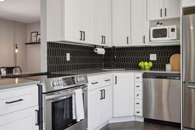 Building Photo - 3310 Ivy St