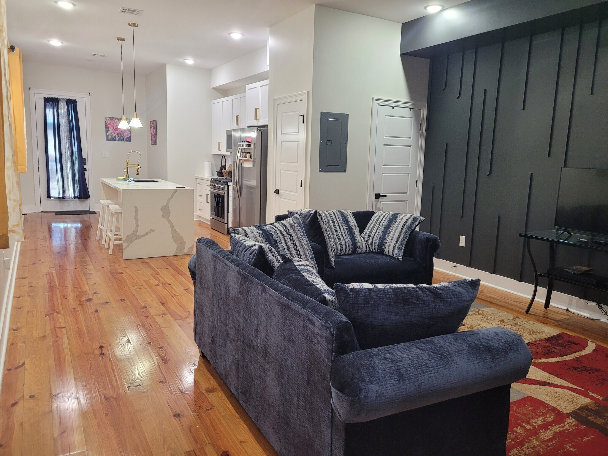 Building Photo - 2821 Dryades St