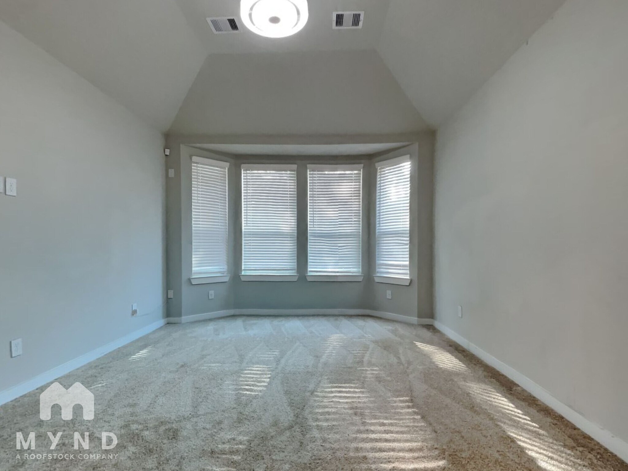 Building Photo - 734 Lacebark Elm Trl