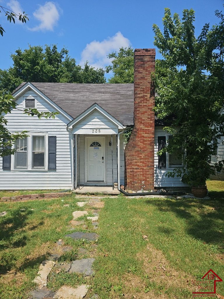 Building Photo - 338 Perrolee St