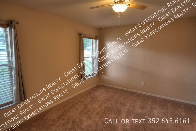 Building Photo - 11302 SW 62nd Cir