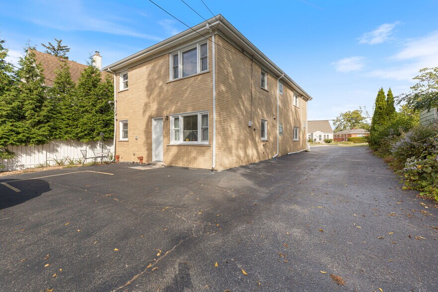 Building Photo - 311 Maple Ave