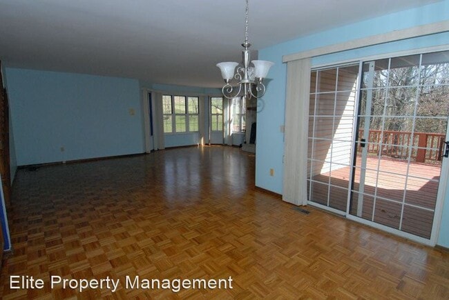 Building Photo - 3 br, 2 bath House - 445 Meramec Way