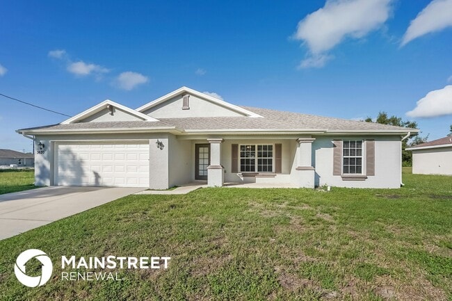 Building Photo - 3620 NE 9th Ave