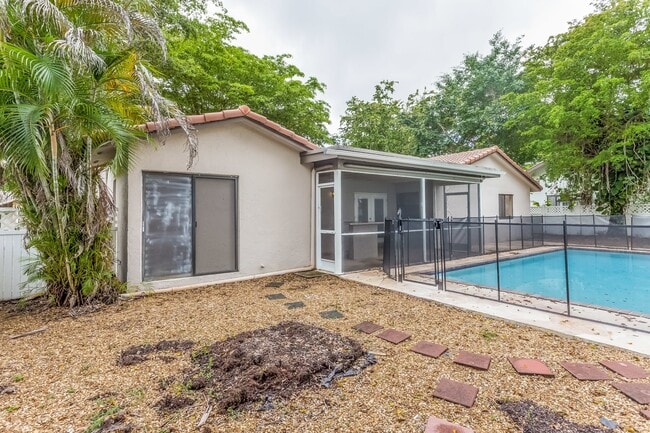 Building Photo - 21290 Purple Sage Ln