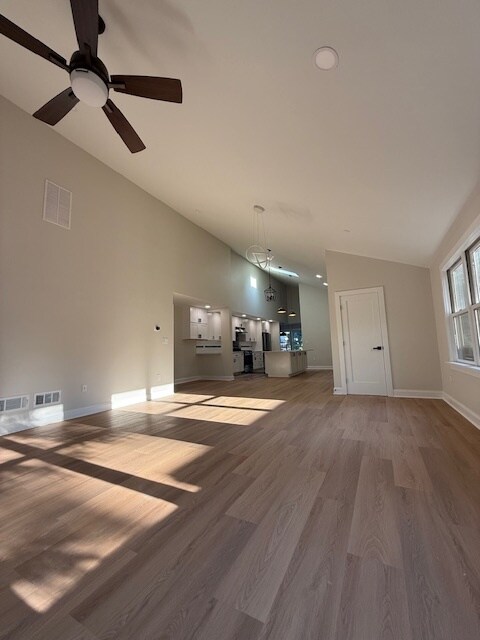 sharing family room - 218 Elizabeth Ave