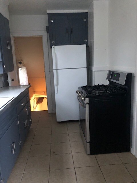 Building Photo - 1160 E Indiana Ave