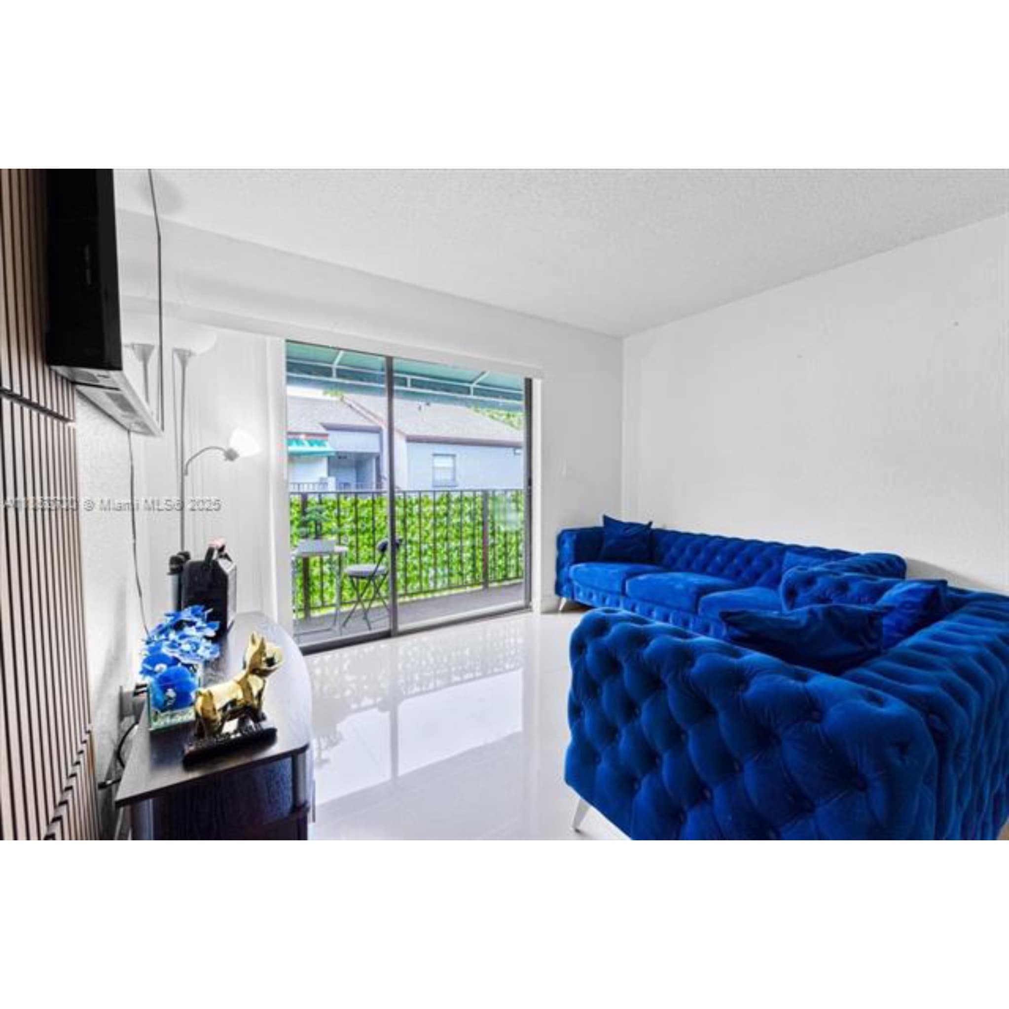 Building Photo - 7419 SW 152nd Ave