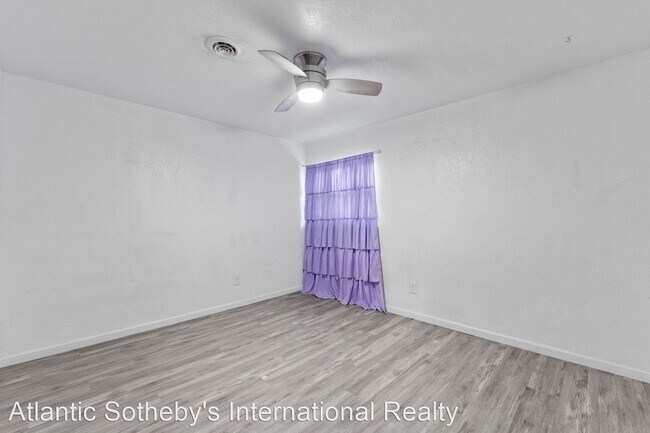 Building Photo - 4 br, 3 bath House - 4625 Larkin Street
