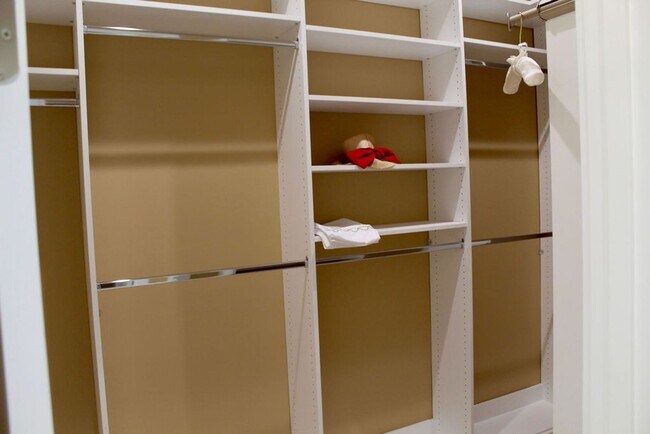 Building Photo - Fully Furnished 3 Bedroom, 3.5 Bath Home with Stunning Intracoastal views with dock