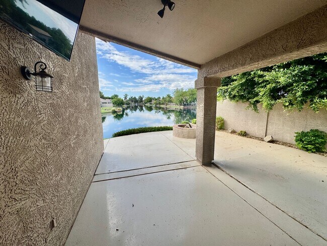 Building Photo - 1401 W Blue Ridge Ct