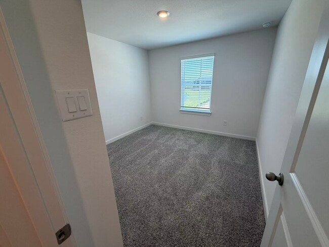 Building Photo - 28122 Meadowlark Sky Dr