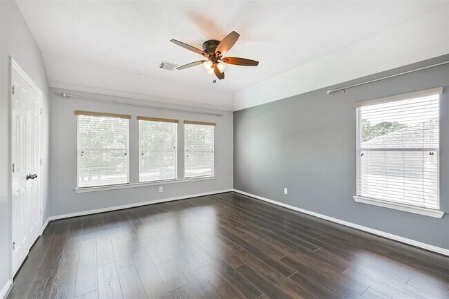 Building Photo - 10510 Barnstable Ct