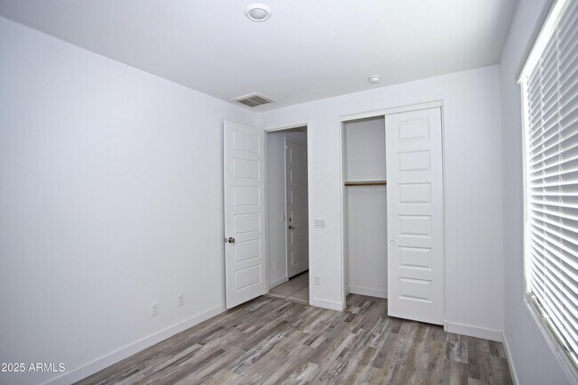 Building Photo - 6349 W Raymond St