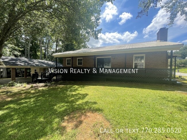 Building Photo - Downtown Carrollton 2 Bed Home