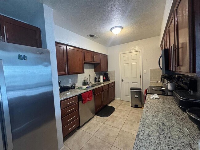 Building Photo - 4330 Fetrow Dr