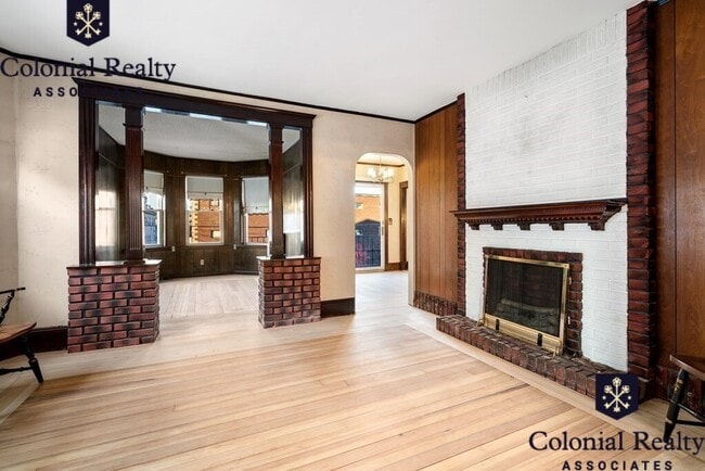 Building Photo - 12 Windsor Rd