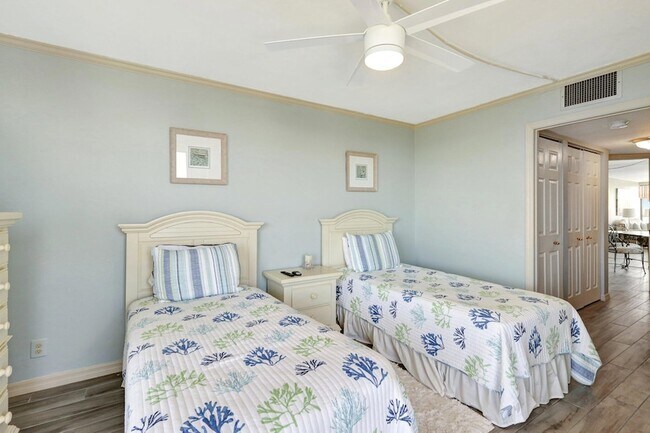 Building Photo - 9500 S Ocean Dr