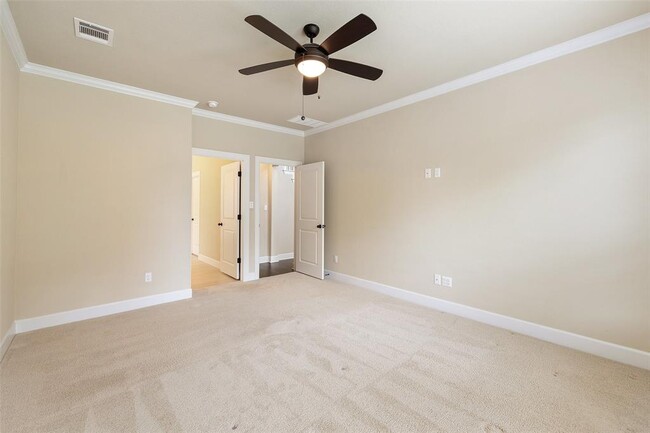 Building Photo - 14920 Cabrillo Way