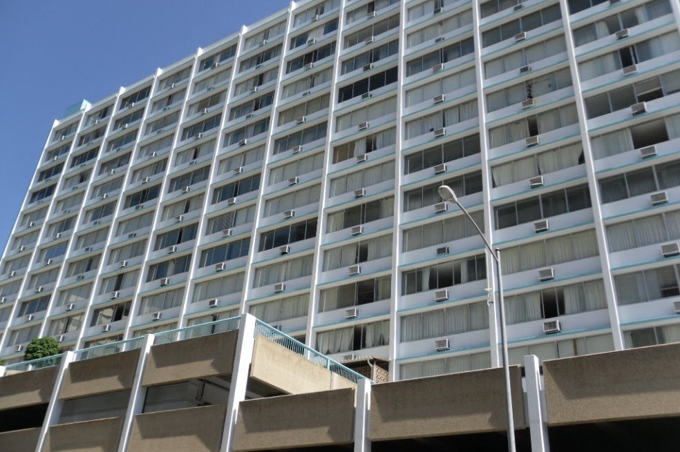 Building Photo - 1560 Kanunu St