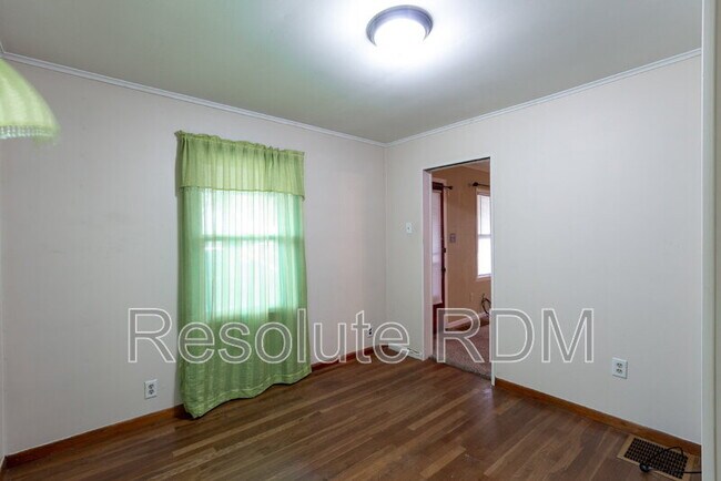 Building Photo - 1644 N Centennial St