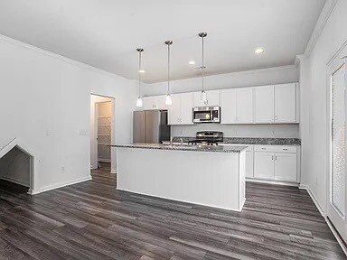 Building Photo - 294 Torslanda Ln