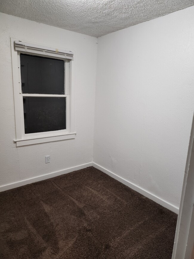 Building Photo - 2264 13th St