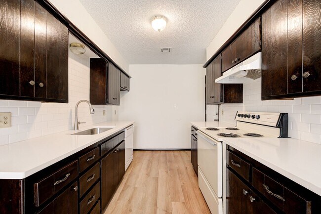 Building Photo - 924 SW 97th St