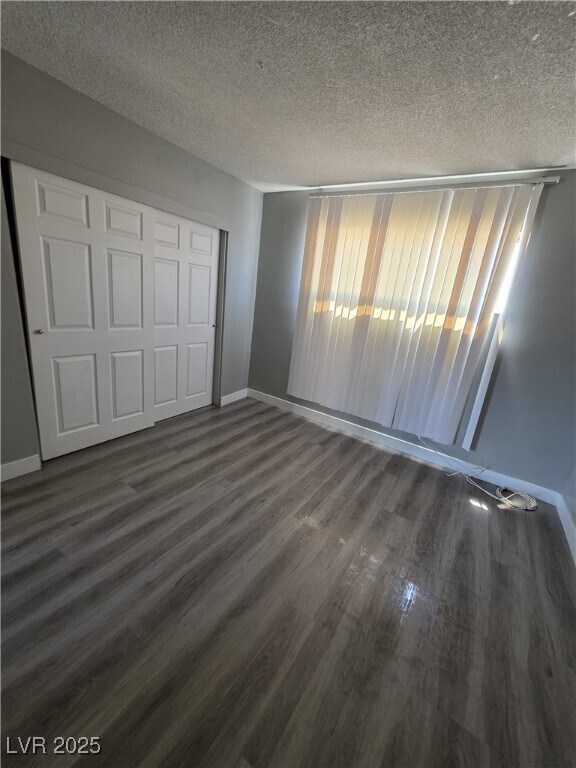 Building Photo - 1089 E Desert Inn Rd