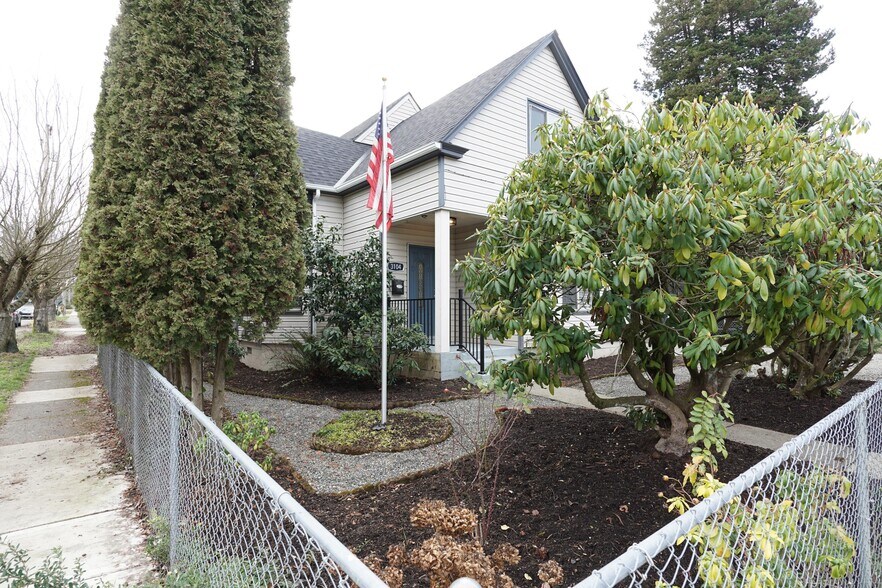 Building Photo - 3104 S 7th St