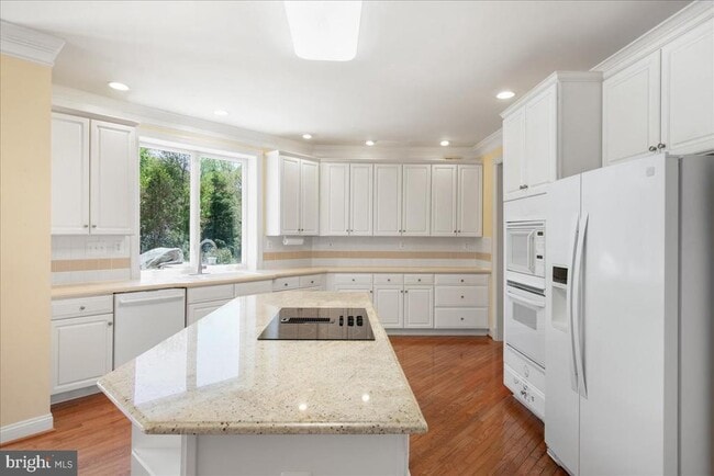 Building Photo - 10243 Brittenford Dr