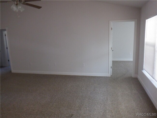 Building Photo - 1155 S Brookfield Dr
