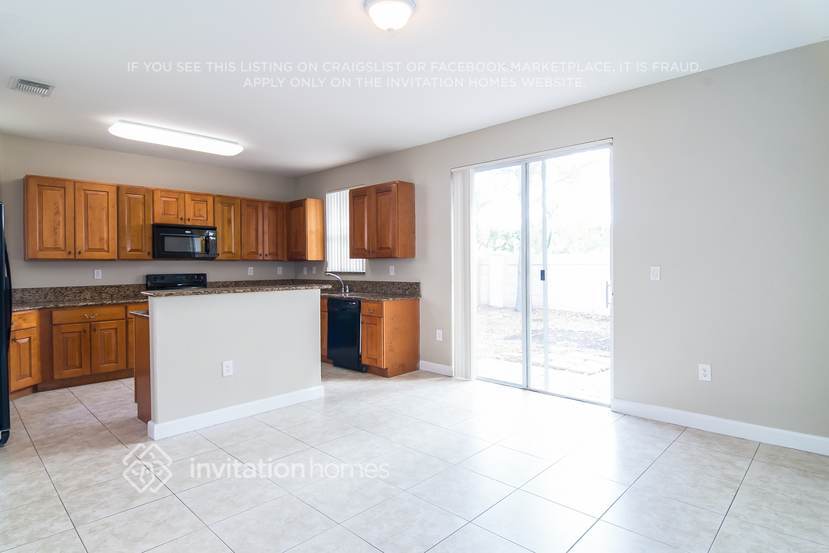 Building Photo - 9141 SW 152nd Ct
