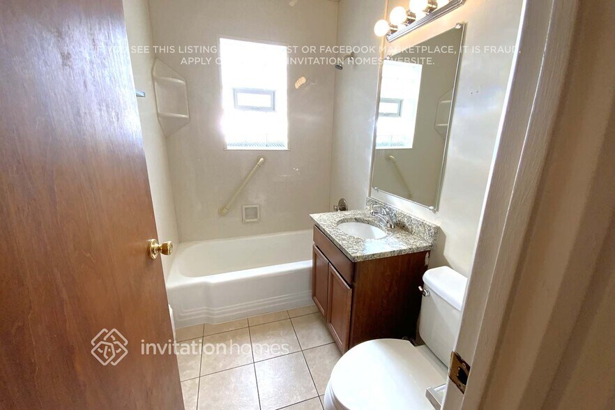 Building Photo - 129 E Central Ave