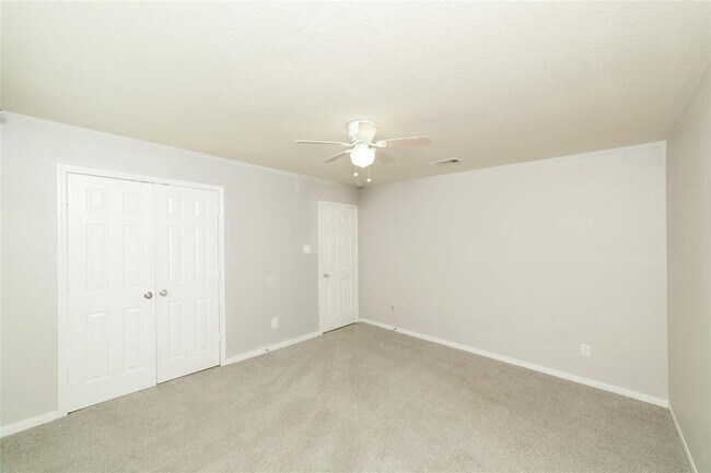 Building Photo - 5318 Fossil Stone Ln