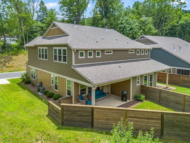 Building Photo - 572 Sweet Birch Park Ln