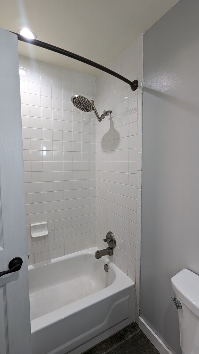 Building Photo - 5134 Pumphrey Dr