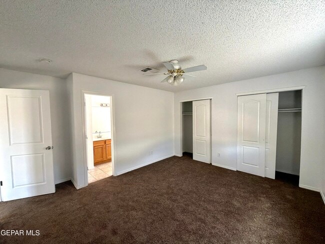 Building Photo - 12501 Sombra Fuerte Dr