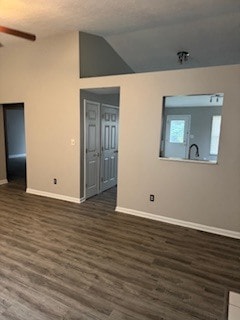 Building Photo - 10846 Tanbark Dr