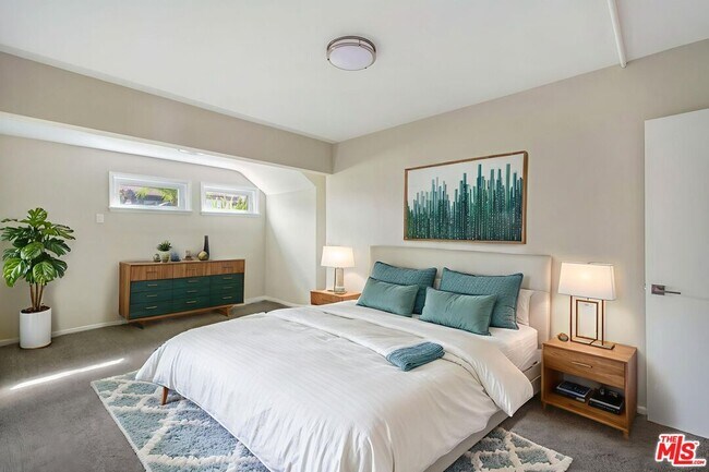 Building Photo - 4151 Don Mariano Dr