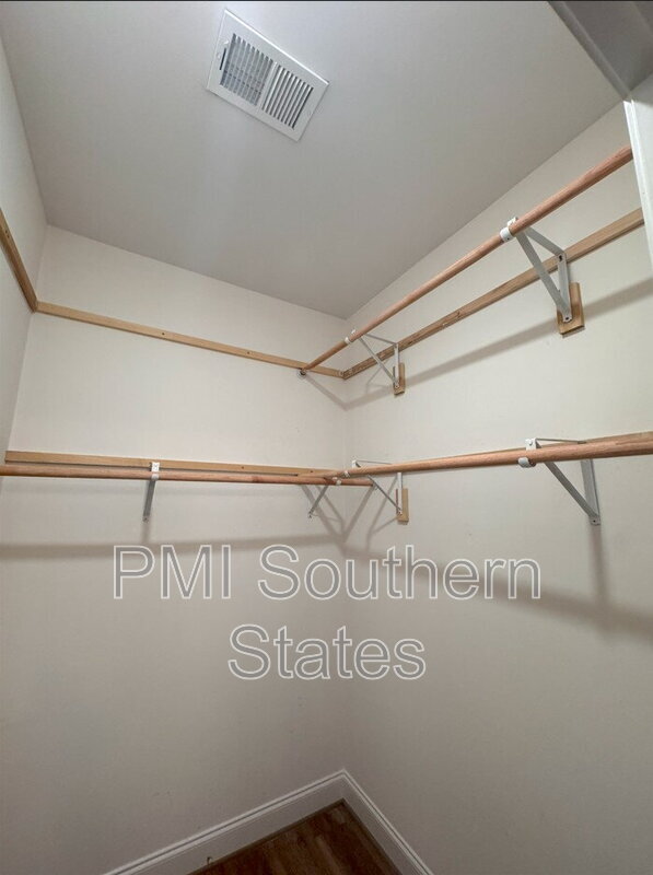 Building Photo - 1 Solis Ct
