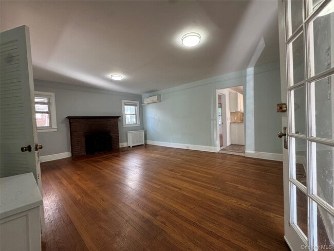 Building Photo - 267 Plainfield Ave