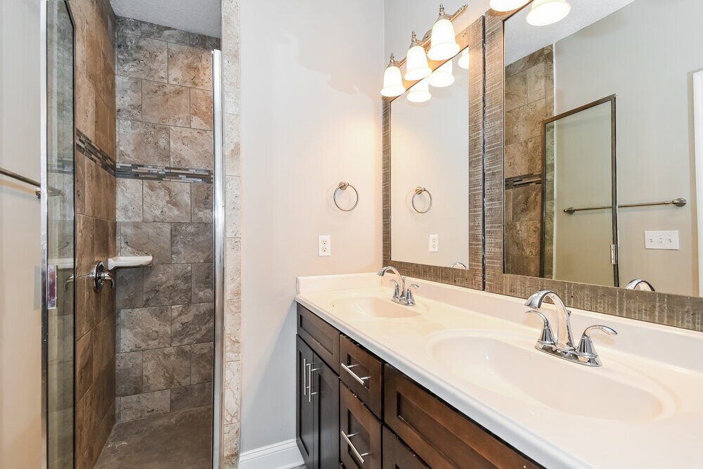 Building Photo - 522 Meldrum Ln