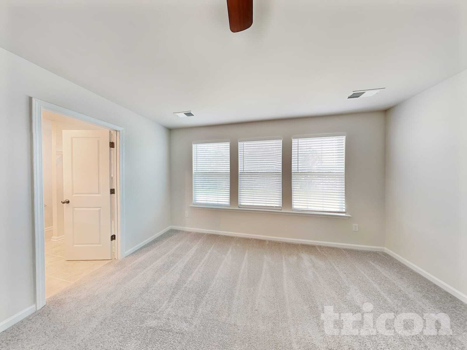 Building Photo - 101 Fennec Dr