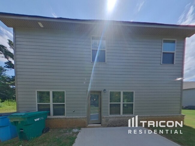 Building Photo - 142 Massey Ln