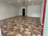 Building Photo - 7424 Lindencrest St